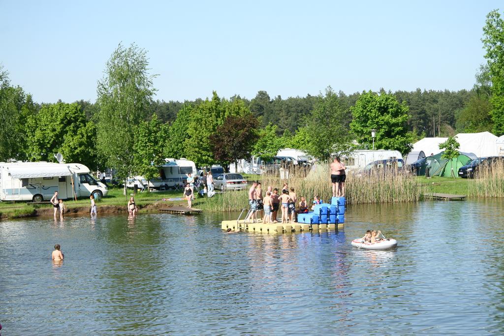 Ferien-& Erlebnispark Ploetzky 舍纳贝克 外观 照片